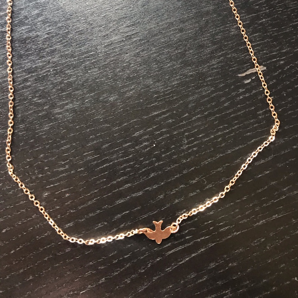 Simple gold chain necklace